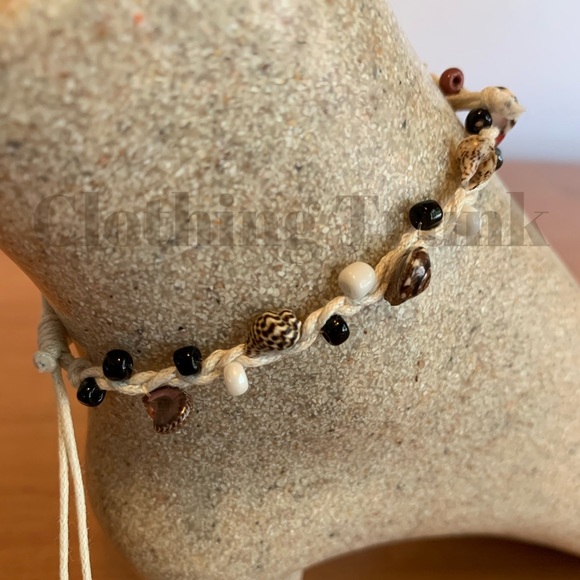 Mini Sea Shell Macrame Anklet –  Natural Adjustable Beach Boho Jewelry - Picture 2 of 5